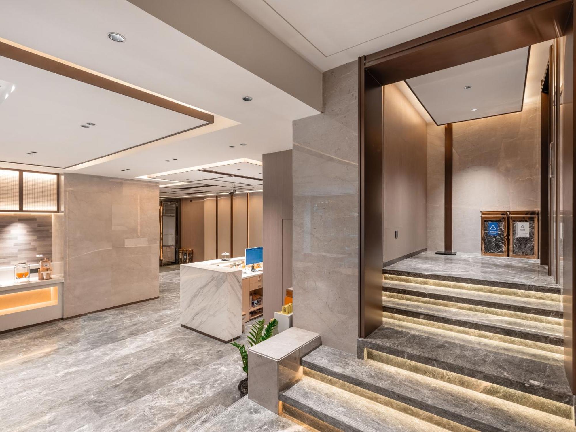 Lavande International Hotel Guangzhou Us Consulate General Guangzhou Grandview Plaza Branch - Free Shuttle Bus To Canton Fair Complex During Canton Fair Period & Free Vpn Internet Access Екстериор снимка