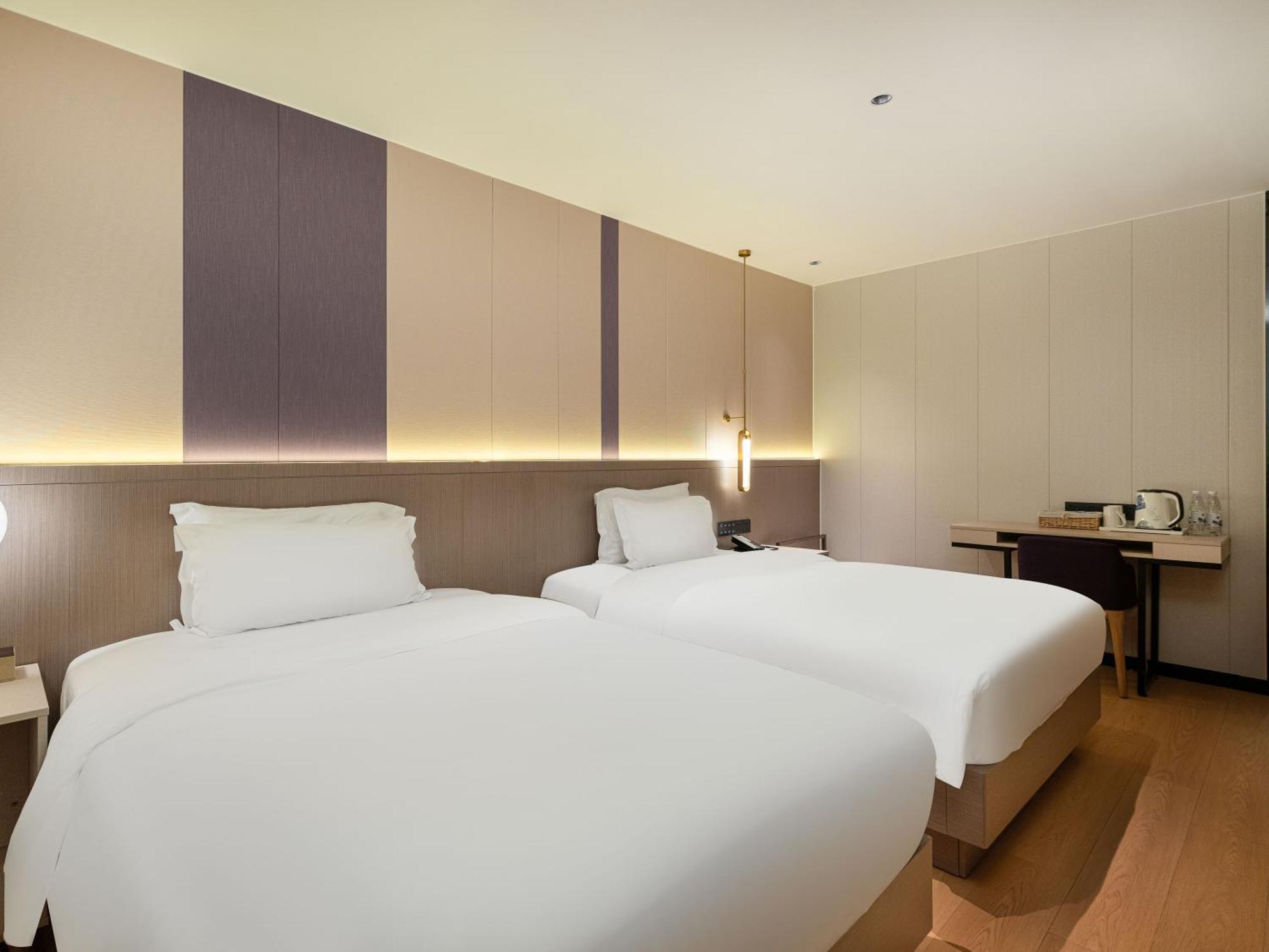 Lavande International Hotel Guangzhou Us Consulate General Guangzhou Grandview Plaza Branch - Free Shuttle Bus To Canton Fair Complex During Canton Fair Period & Free Vpn Internet Access Екстериор снимка