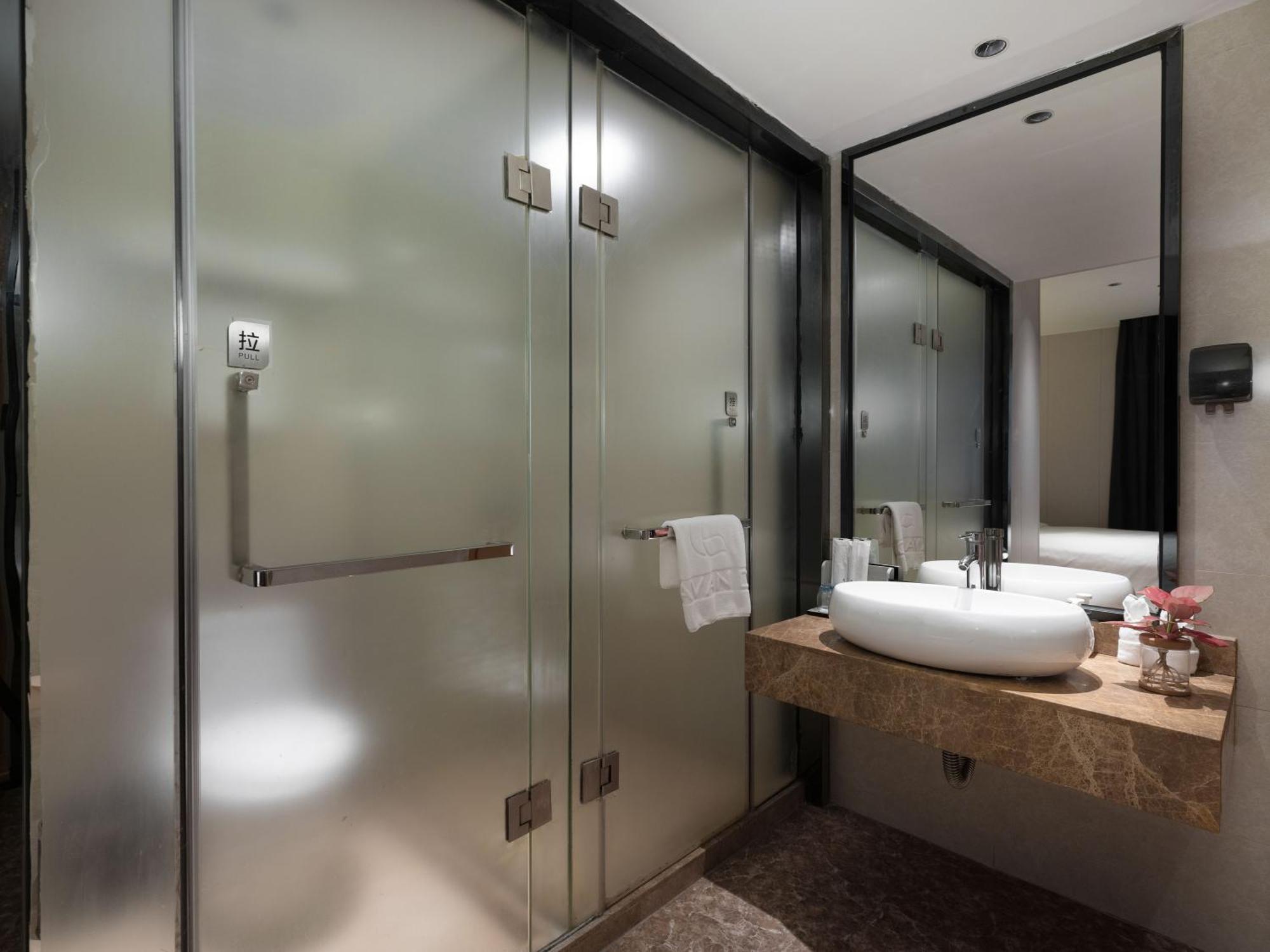 Lavande International Hotel Guangzhou Us Consulate General Guangzhou Grandview Plaza Branch - Free Shuttle Bus To Canton Fair Complex During Canton Fair Period & Free Vpn Internet Access Екстериор снимка